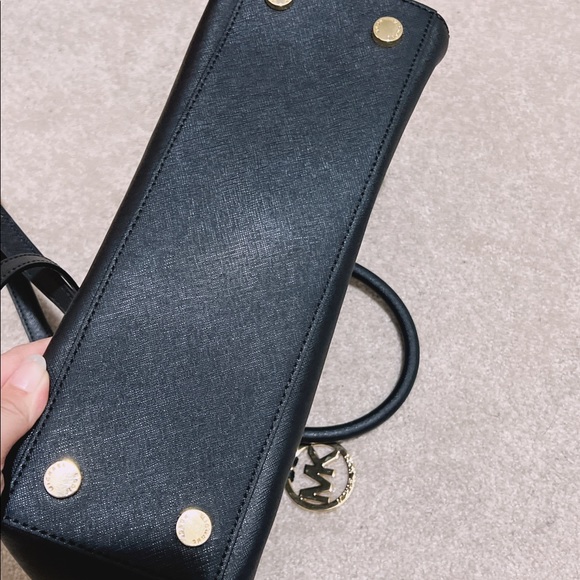 Michael Kors Handbag - Picture 6 of 6